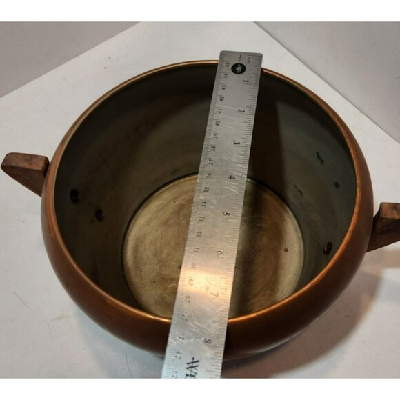 Vintage Round Art Deco Copper Pot With 2 Wooden Handles - Picture 15 of 16